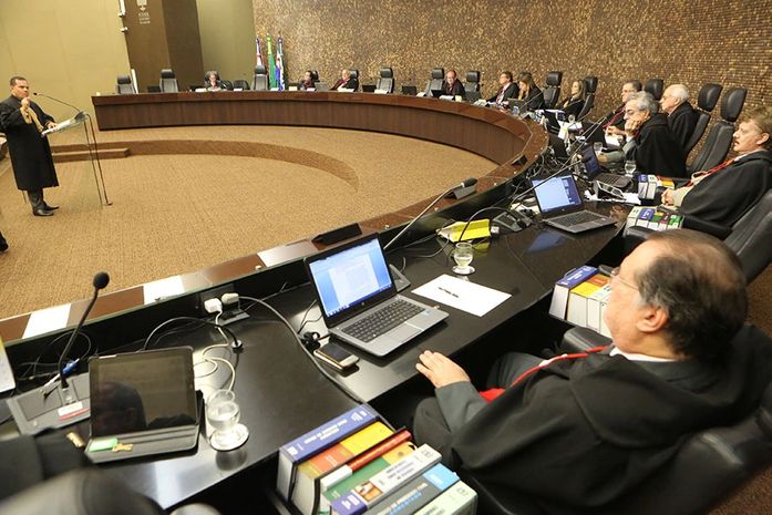 Julgamento sobre atuação dos agentes penitenciários contratados é adiado