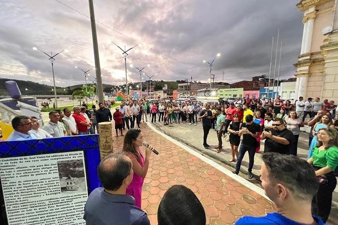 São José da Laje: Prefeita Angela Vanessa inaugura 1ª etapa do Projeto Tudo de Cor em parceira com o Grupo Carajás e Tintas Coral