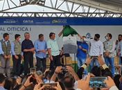 Bolsonaro chama Lula de "ladrão de nove dedos" e manda recado: "somente Deus me tira daquela cadeira"