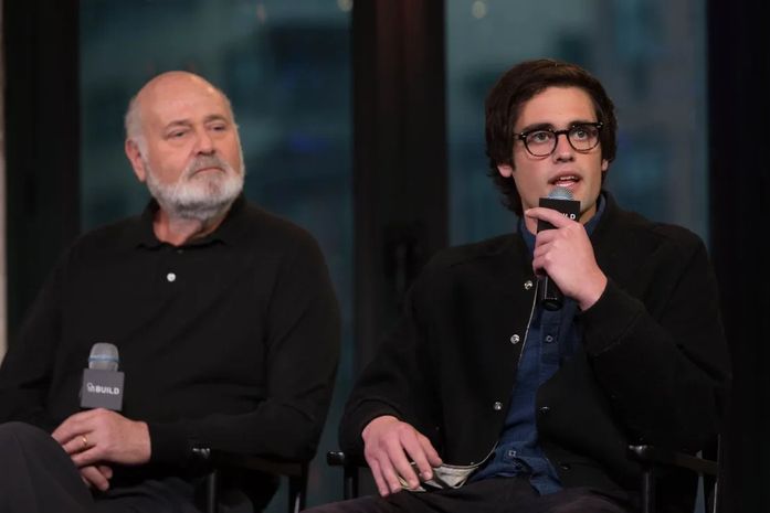 Filho de Rob Reiner é indiciado pelo homicídio dos próprios pais