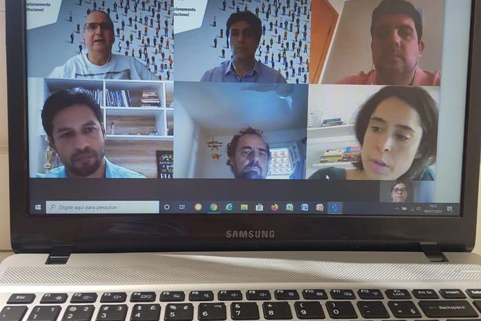 Em reunião com Petrobras, Rodrigo Cunha pede garantias a trabalhadores do setor de gás e petróleo
