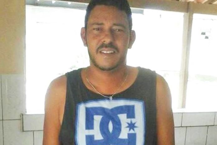 Músico sofre tentativa de homicídio em praça de Delmiro Gouveia