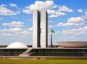 Ninguém respeita a Constituição, mas todos acreditam no futuro da nação!