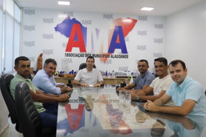 Coopaz apresenta projetos para agricultura familiar na AMA