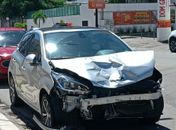 Motociclista é arremessado e morre em acidente com carro na Ponta Verde 