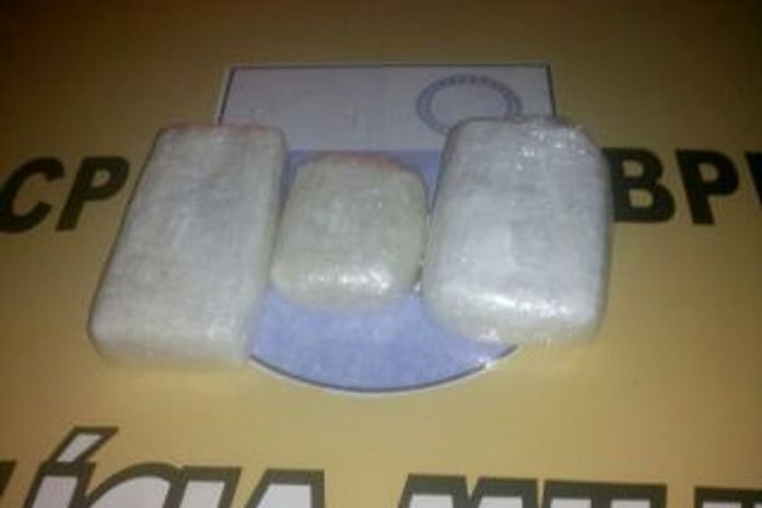Adolescente foi apreendida com cocaína