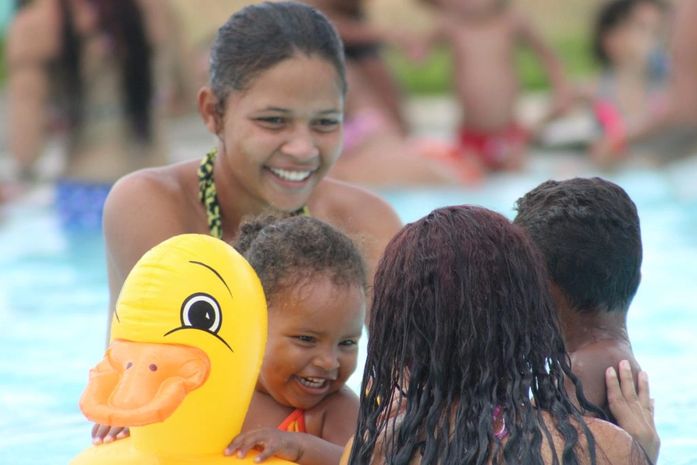 Mães da creche Sebastiana Bezerra ganham dia de lazer e homenagens em Arapiraca