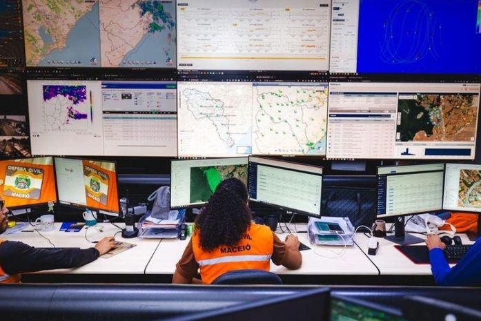 Telefone 199 da Defesa Civil de Maceió está indisponível para manutenção