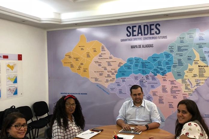 Instituto Raízes de Áfricas discute política em rede para prevenção do suicídio,com SEADES/AL