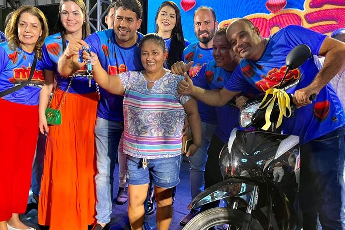 Mãe, amor que não se mede: Show de prêmios promovido por Fabinho Monteiro lota centro de Monteirópolis
