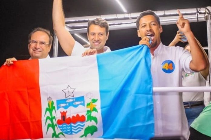 Luciano Barbosa afirma que "Arapiraca faz aniversário e tem grande chance de eleger um filho governador"