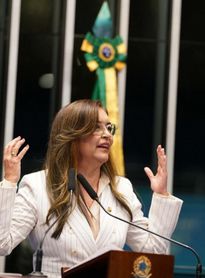 Dra Eudócia comemora lei que incluiu imunoterapia contra o câncer a pacientes do SUS

