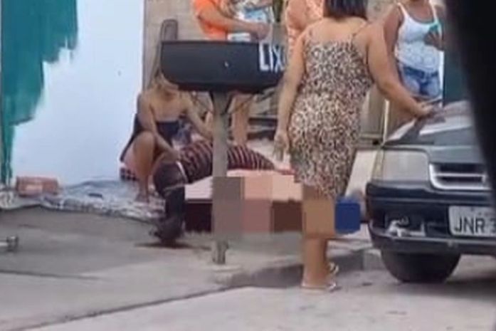 Mecânico é executado a tiros na porta de oficina no bairro planalto, em Arapiraca