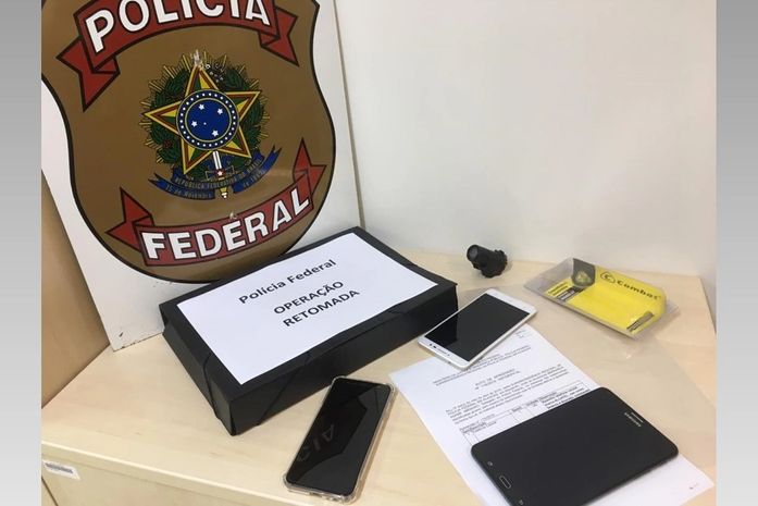 PF cumpre mandados de busca e apreensão em São Sebastião