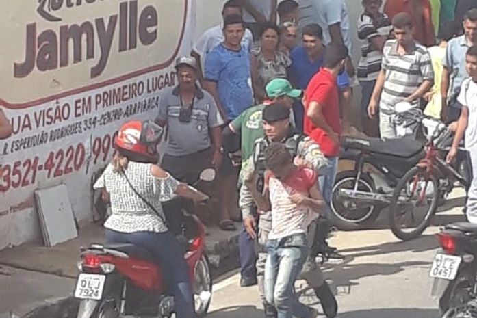 Suspeito é detido por populares após tentativa de assalto em Arapiraca; veja vídeo