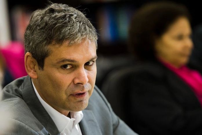 Lindbergh Farias é condenado por improbidade administrativa