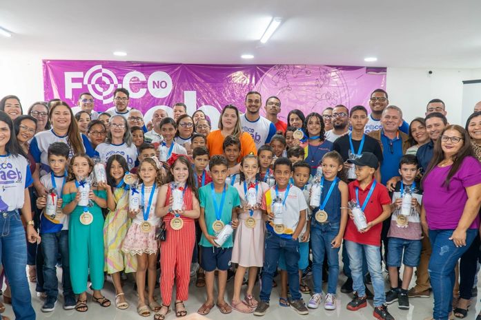Traipu realiza reunião sobre resultados da 2ª avaliação externa do Saeb e premia alunos destaques