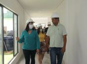 Prefeita Fabiana Pessoa inspeciona obras da Upa que está com 95% concluída