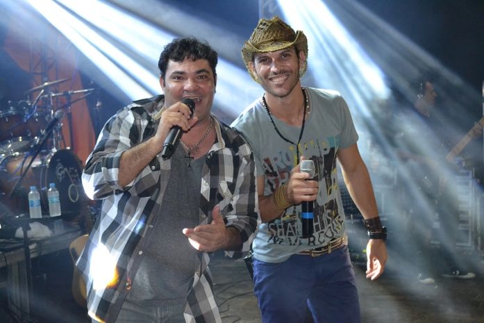 Dupla sertaneja Raphael e Gabriel