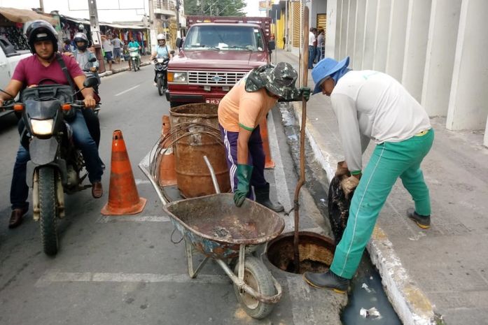 Prefeitura retoma serviços de desobstrução e limpeza de galerias em Arapiraca
