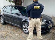 PRF e PM recuperam carro roubado na Gruta de Lourdes, em Maceió