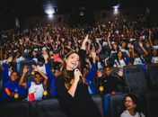 Figurinos de Marina Candia no Vestir Massayó viram documentário exibido a alunos da rede municipal