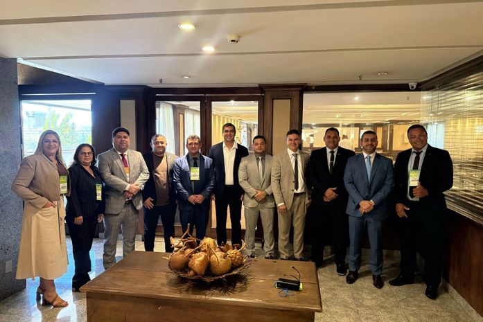 Prefeito Daniel Vasconcelos participa da XXVI Marcha dos Prefeitos em Brasília