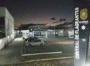Homem é preso com drogas, arma e munições após confronto com a PM em mata de Rio Largo