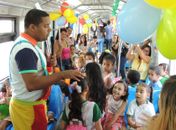 CBTU inicia semana da criança fazendo passeios de VLT com escolas públicas