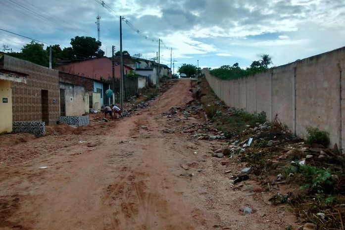 Chuvas provocam crateras no bairro Zélia Barbosa em Arapiraca