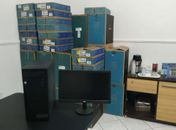 Semed entrega computadores para escolas da rede municipal de Limoeiro de Anadia