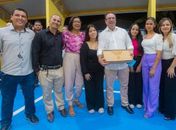 Prefeito Luciano conhece jogo pedagógico criado na rede municipal de ensino