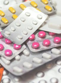 Anvisa proíbe lotes de medicamento para tratar câncer