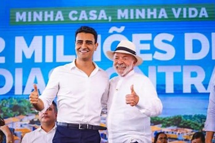 E a eleitora de João Henrique afirma: 'Não é o que vocês estão pensando, foi tudo encenação.' Ôxe, como assim?