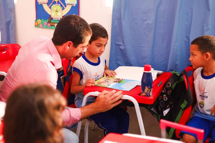 Equipe técnica da Educação vistoria obras em escolas municipais que passam por melhorias