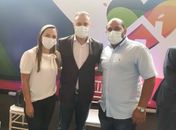 Durante o lançamento do “Minha Cidade Linda”  Fernanda com o governador Renan e seu irmão, Fernando que é prefeito de Matriz