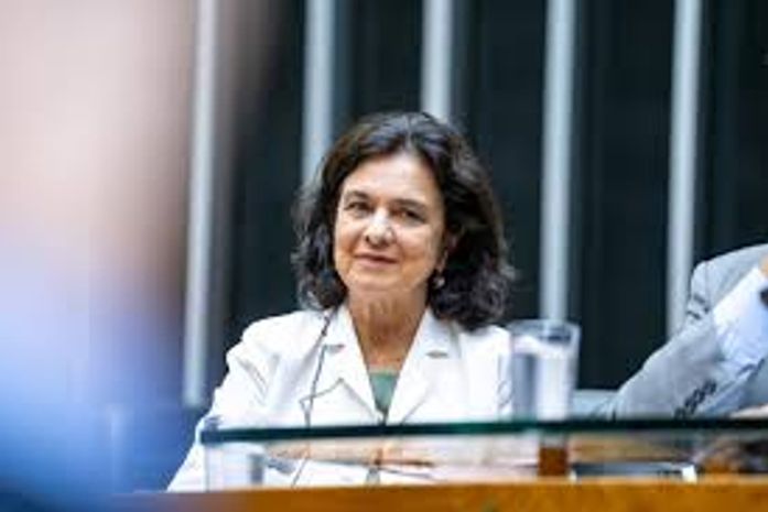 Lula demite Nísia e confirma Padilha como novo ministro da Saúde