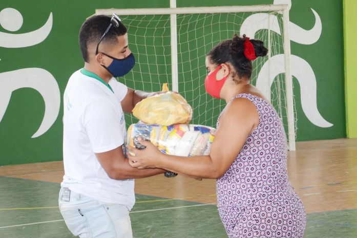 Secretaria de Assistência Social de São Miguel dos Campos realiza a entrega mensal de mais de 1.500 cestas básicas