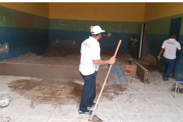 Reforma em escola municipal da Barra de Santo Antônio