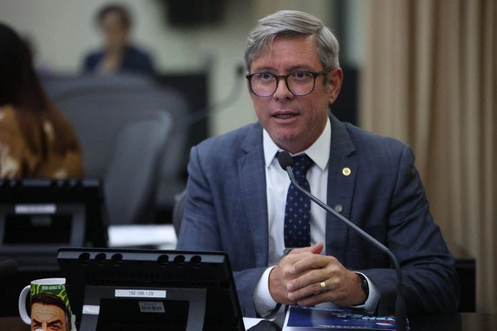 “Secretaria do Abandono”: Cabo Bebeto critica Sesau após denúncias de aparelhos quebrados na Santa Mônica