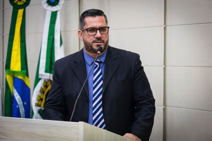 Leonardo Dias promove ação do 'Manda as Ordens', no Jacintinho