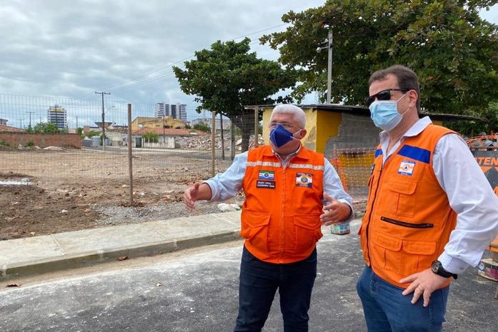 Instabilidade de solo: secretário nacional visita áreas afetadas