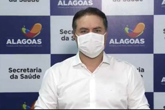 Com taxas de óbito e ocupação hospitalar altas, governador mantém restrições por mais 15 dias