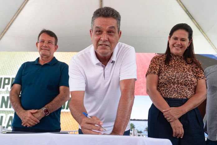 Saúde Mais Perto de Você: Prefeitura de Branquinha promove ação especial com serviços de saúde e entrega de veículos e equipamentos