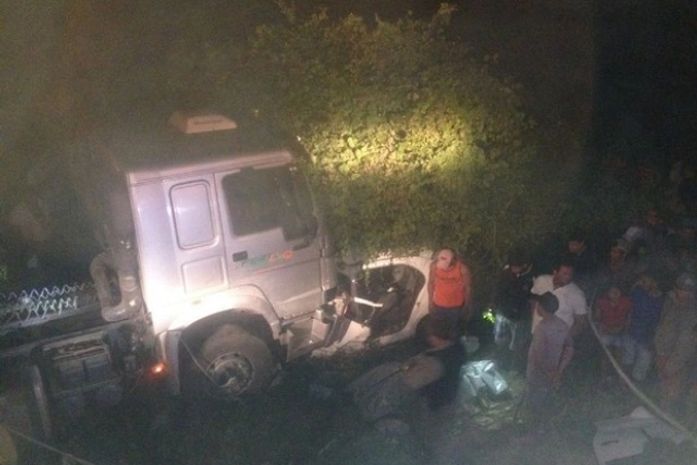 Motorista do Gol branco morreu no local