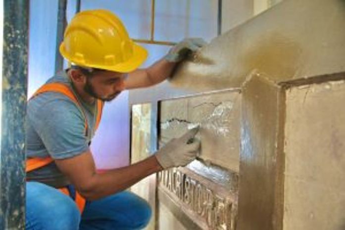 Durante obras da Igreja Matriz, restauradores descobrem pinturas originais