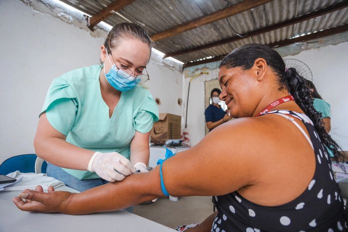 Renasce Salgadinho: Prefeitura firma parceria com universidades e garante realização de exames de sangue no Vale do Reginaldo