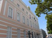 ALE aprova bonificação de R$ 51 milhões para servidores da educação de Alagoas