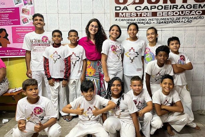 Teca Nelma vai debater o ensino da capoeira nas escolas