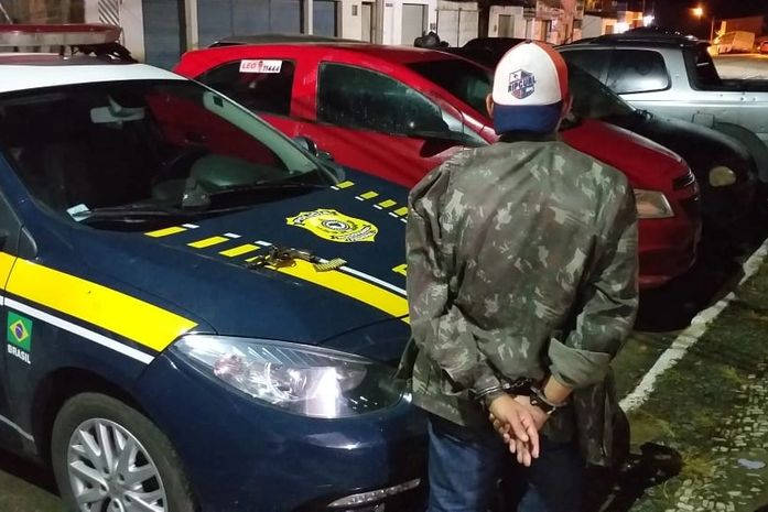 Homem foi preso na BR-101
